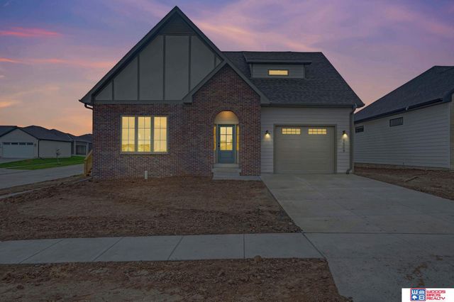 9508 Far Niente Lane, Lincoln, NE 68526