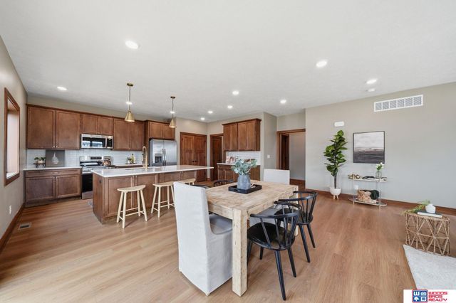 9508 Far Niente Lane, Lincoln, NE 68526