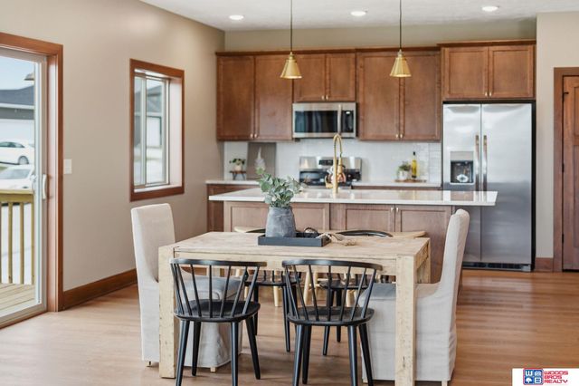 9508 Far Niente Lane, Lincoln, NE 68526