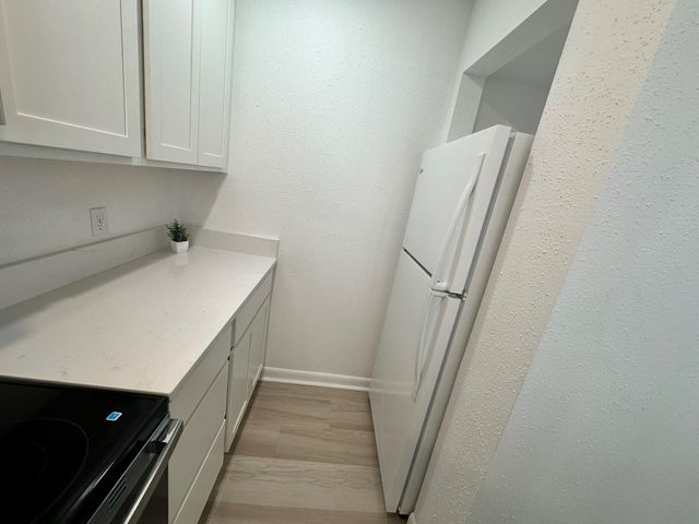 2800 Jeanetta Street 203, Houston, TX 77063