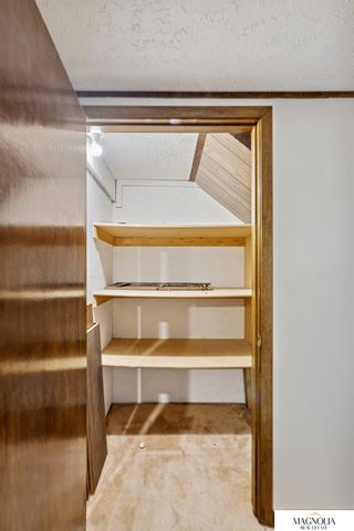 2617 Piccadilly Court, Lincoln, NE 68512