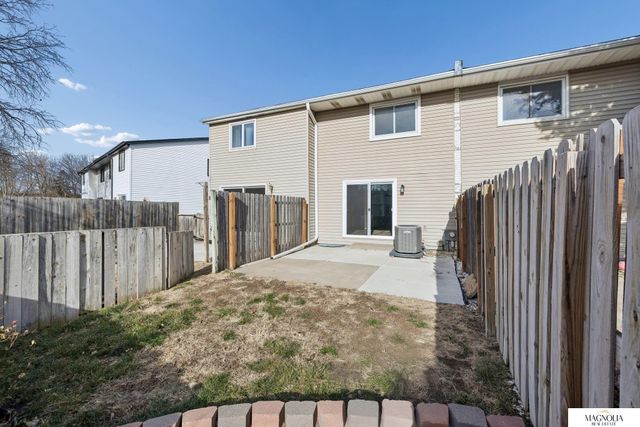 2617 Piccadilly Court, Lincoln, NE 68512