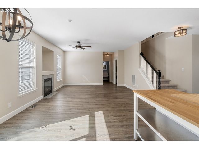 2111 Nw Beauchamp Ct, Camas, WA 98607