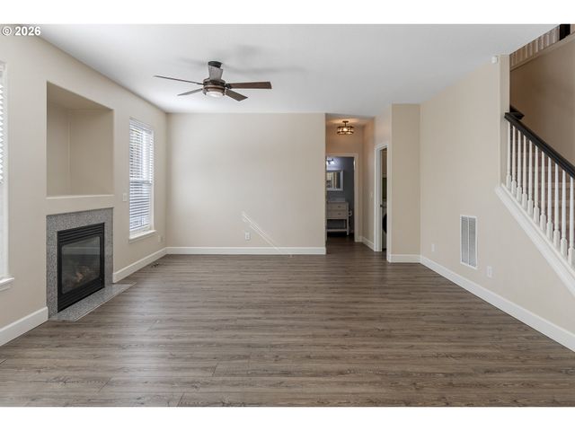 2111 Nw Beauchamp Ct, Camas, WA 98607
