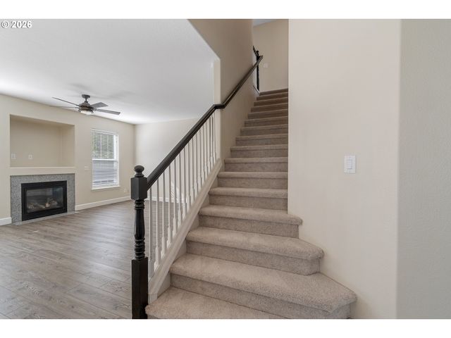 2111 Nw Beauchamp Ct, Camas, WA 98607