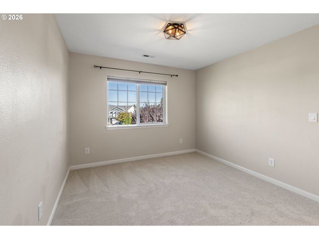 2111 Nw Beauchamp Ct, Camas, WA 98607