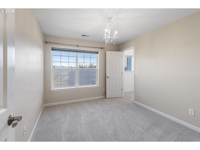 2111 Nw Beauchamp Ct, Camas, WA 98607