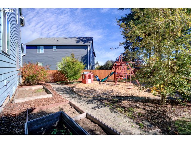 2111 Nw Beauchamp Ct, Camas, WA 98607