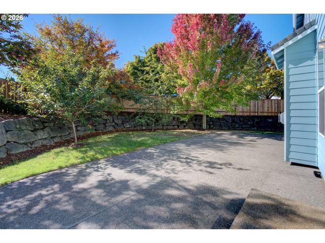2111 Nw Beauchamp Ct, Camas, WA 98607