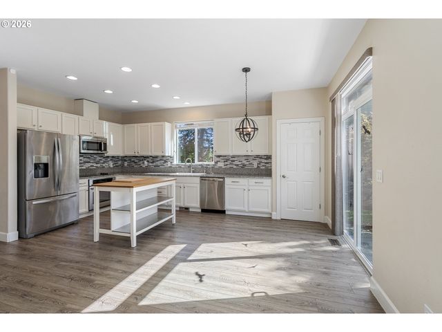 2111 Nw Beauchamp Ct, Camas, WA 98607