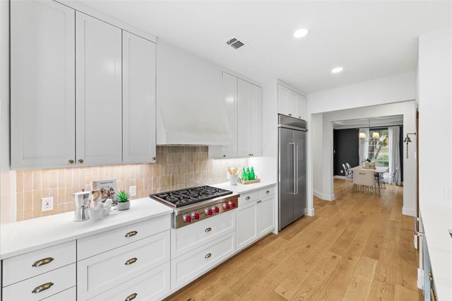 6600 Walebridge LN, Austin, TX 78739