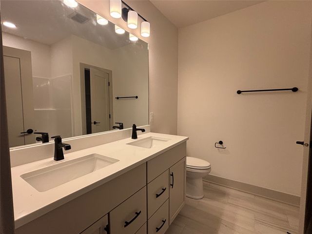 280 NW Montego Court, Waukee, IA 50263