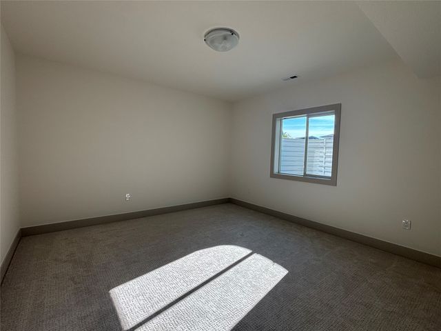 280 NW Montego Court, Waukee, IA 50263