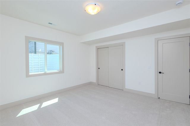 280 NW Montego Court, Waukee, IA 50263