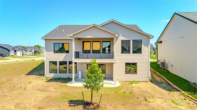 280 NW Montego Court, Waukee, IA 50263