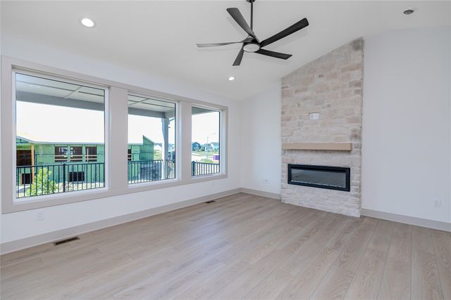 280 NW Montego Court, Waukee, IA 50263