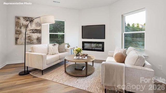 302 Mary Locke Way, Statesville, NC 28677