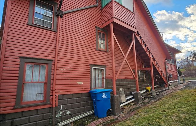 1945 Morris St, South New Castle Boro, PA 16102