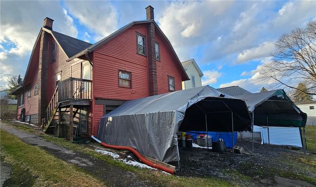 1945 Morris St, South New Castle Boro, PA 16102