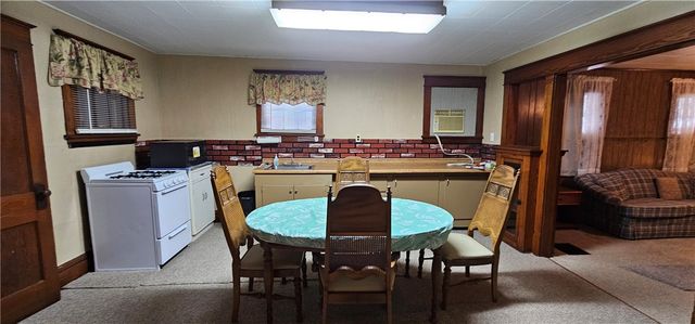 1945 Morris St, South New Castle Boro, PA 16102