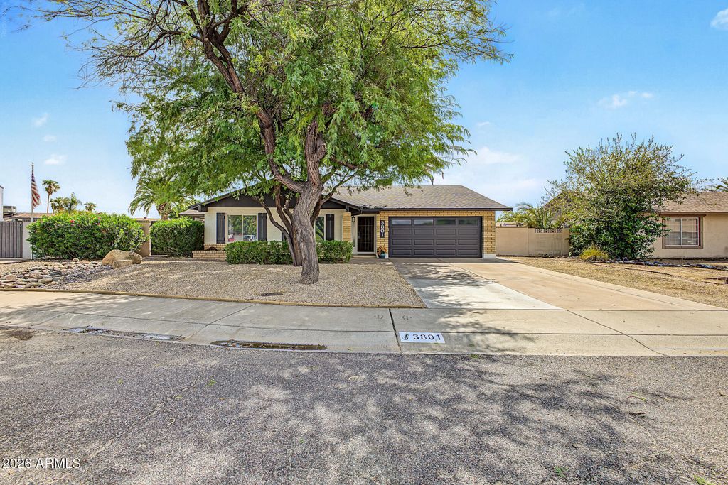 3801 W MURIEL Drive, Glendale, AZ 85308 — exterior