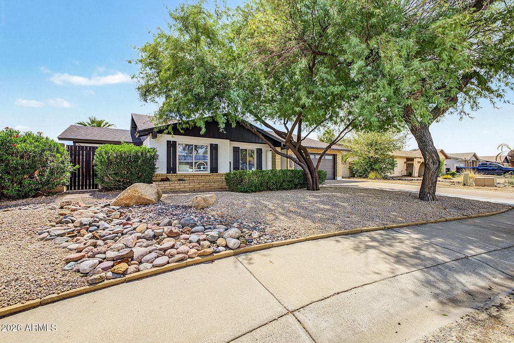 3801 W MURIEL Drive, Glendale, AZ 85308 — photo 5