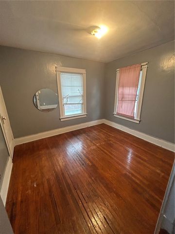 907 Dewey Avenue, Rochester, NY 14613