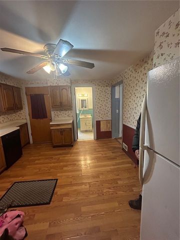 907 Dewey Avenue, Rochester, NY 14613