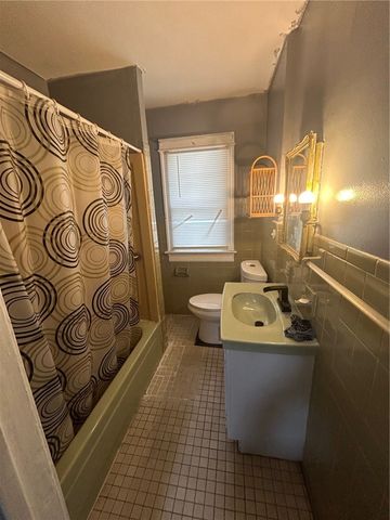 907 Dewey Avenue, Rochester, NY 14613