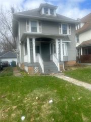 907 Dewey Avenue, Rochester, NY 14613