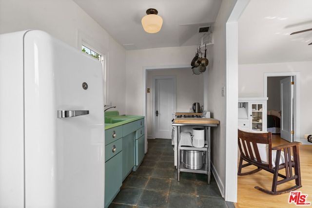 4015 Shelburn Court, Los Angeles, CA 90065