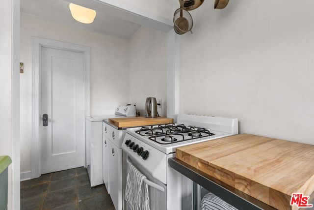 4015 Shelburn Court, Los Angeles, CA 90065