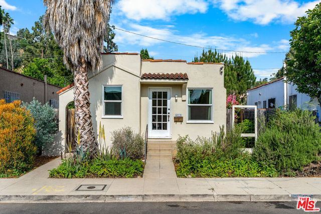 4015 Shelburn Court, Los Angeles, CA 90065