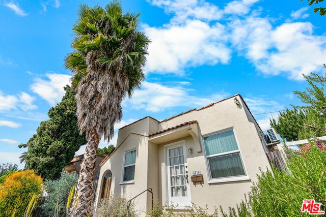 4015 Shelburn Court, Los Angeles, CA 90065