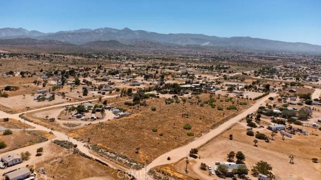0 Elsinore, Phelan, CA 92371