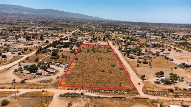 0 Elsinore, Phelan, CA 92371