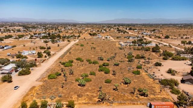 0 Elsinore, Phelan, CA 92371