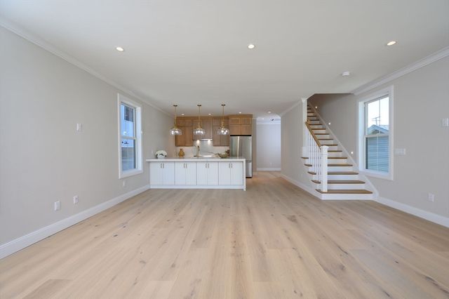 45 Chickatawbut St 1, Boston, MA 02122