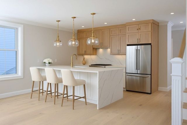 45 Chickatawbut St 1, Boston, MA 02122