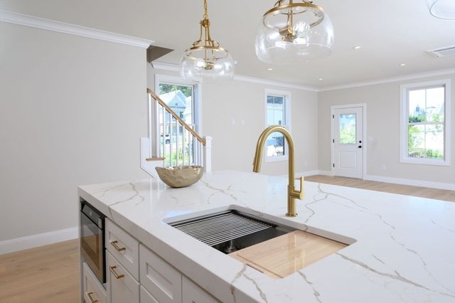 45 Chickatawbut St 1, Boston, MA 02122