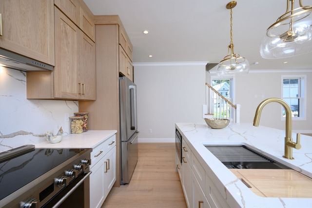 45 Chickatawbut St 1, Boston, MA 02122