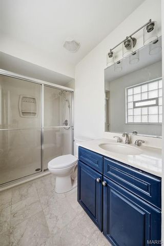 2007 Firethorn Drive, St Louis, MO 63131