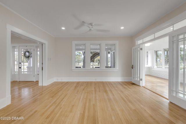 214 S Riverside Drive, New Smyrna Beach, FL 32168