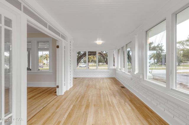 214 S Riverside Drive, New Smyrna Beach, FL 32168