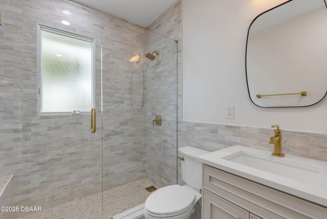 214 S Riverside Drive, New Smyrna Beach, FL 32168