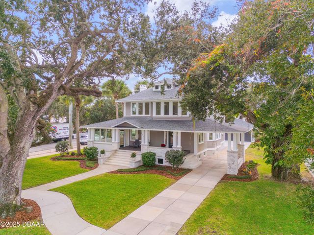 214 S Riverside Drive, New Smyrna Beach, FL 32168