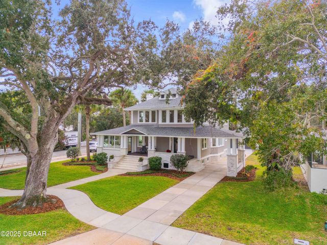 214 S Riverside Drive, New Smyrna Beach, FL 32168