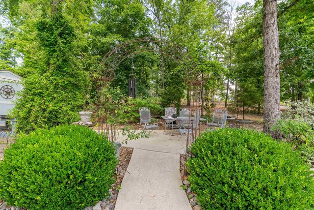 2 W Andalusia Way, Hot Springs Village, AR 71909