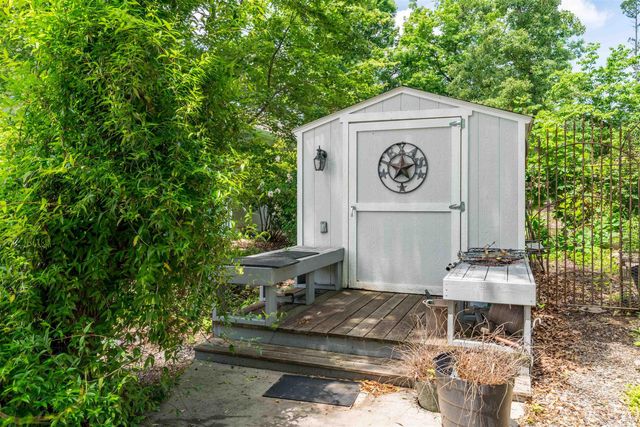2 W Andalusia Way, Hot Springs Village, AR 71909
