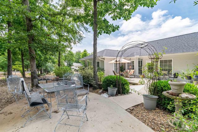 2 W Andalusia Way, Hot Springs Village, AR 71909